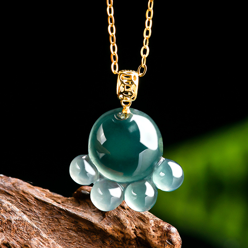 Jewelry & Watches Spółka Z Ograniczoną Odpowiedzialnością - Colar com Pingente de Jade Natural
