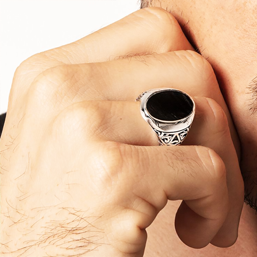 Anel de sinete oval preto esti - Mens Signet Ring avaliação e preço