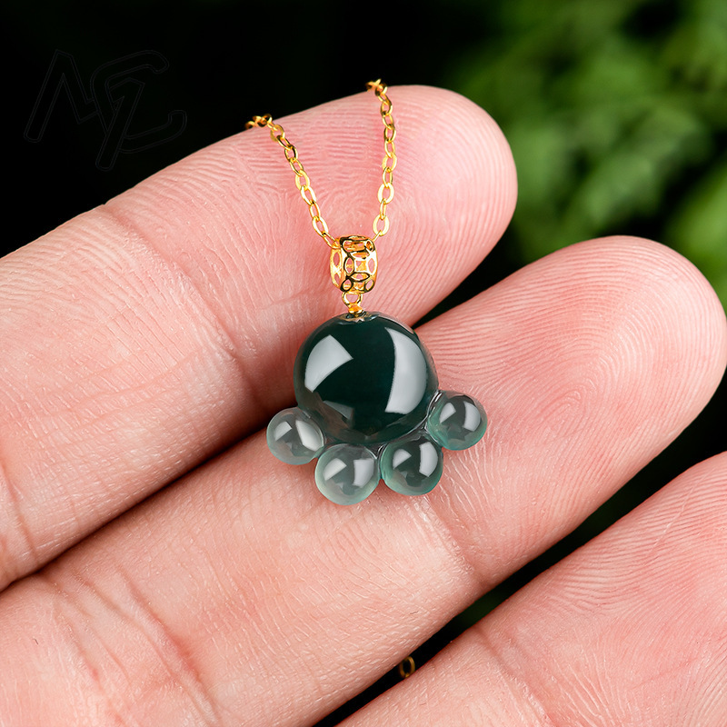 Colar com Pingente de Jade Nat - Jewelry & Watches Spółka Z Ograniczoną Odpowiedzialnością avaliação e preço
