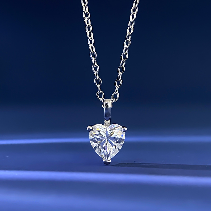 Pingente de Coração de Diamant - Crystal Choker Necklace avaliação e preço