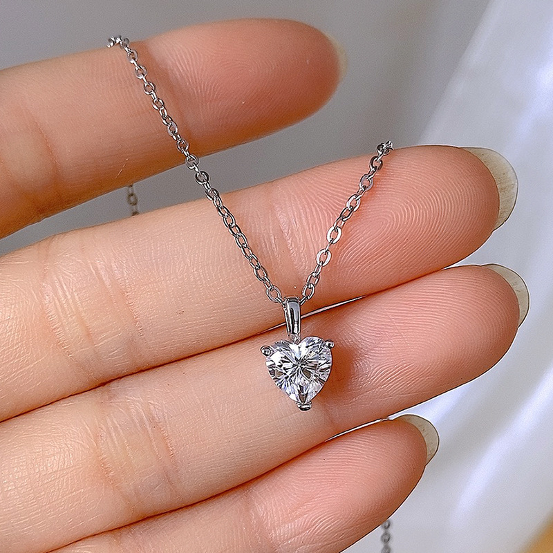 Pingente de Coração de Diamant - Crystal Choker Necklace avaliação e preço